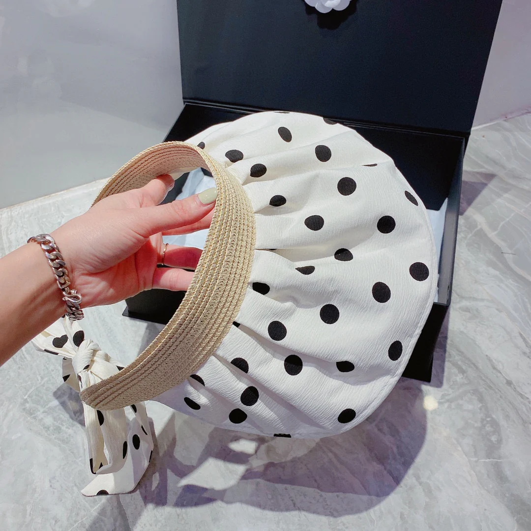 Chanel - Оригинальная соломенная шляпа