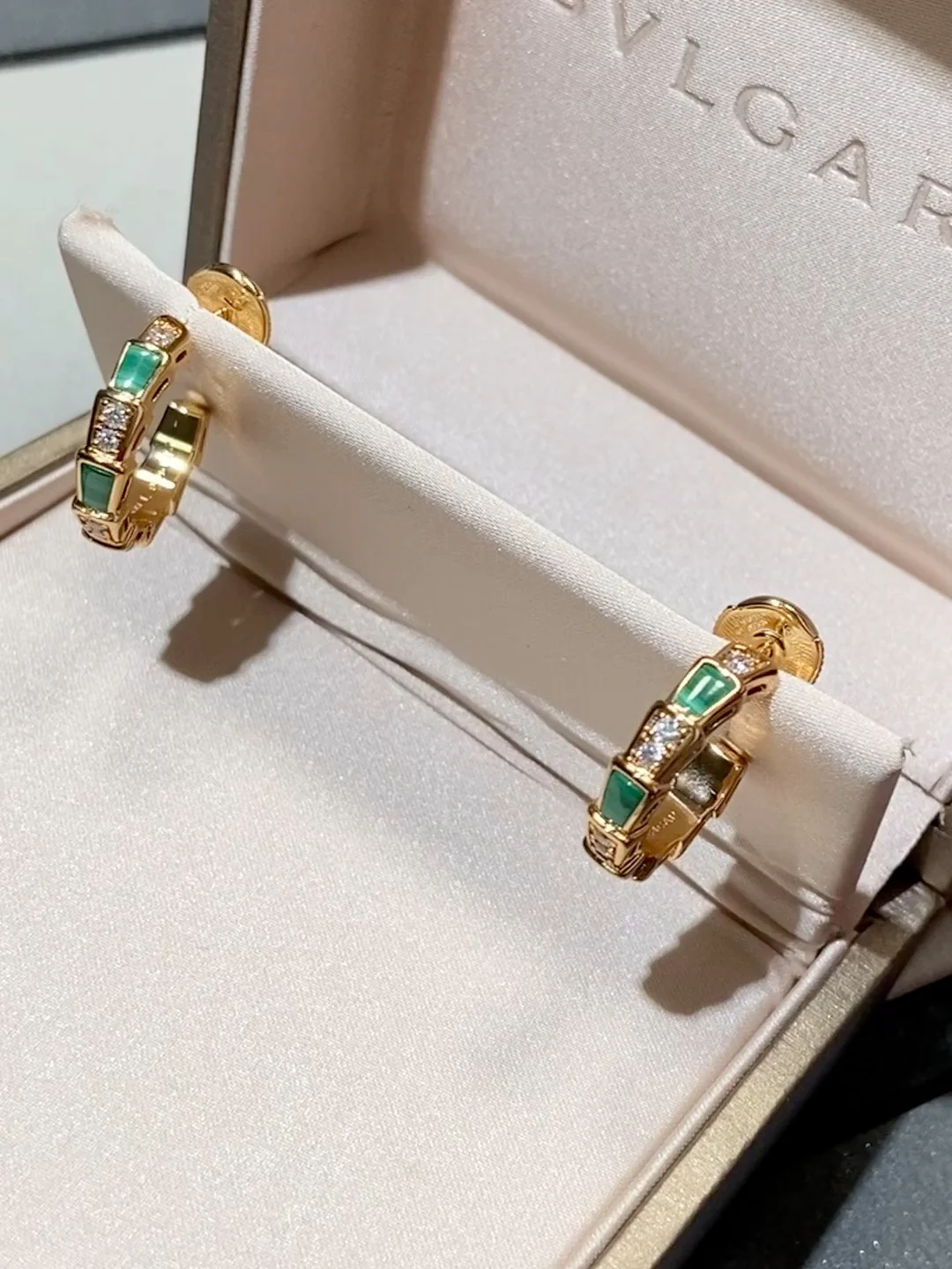 Серьги Bvlgari 007