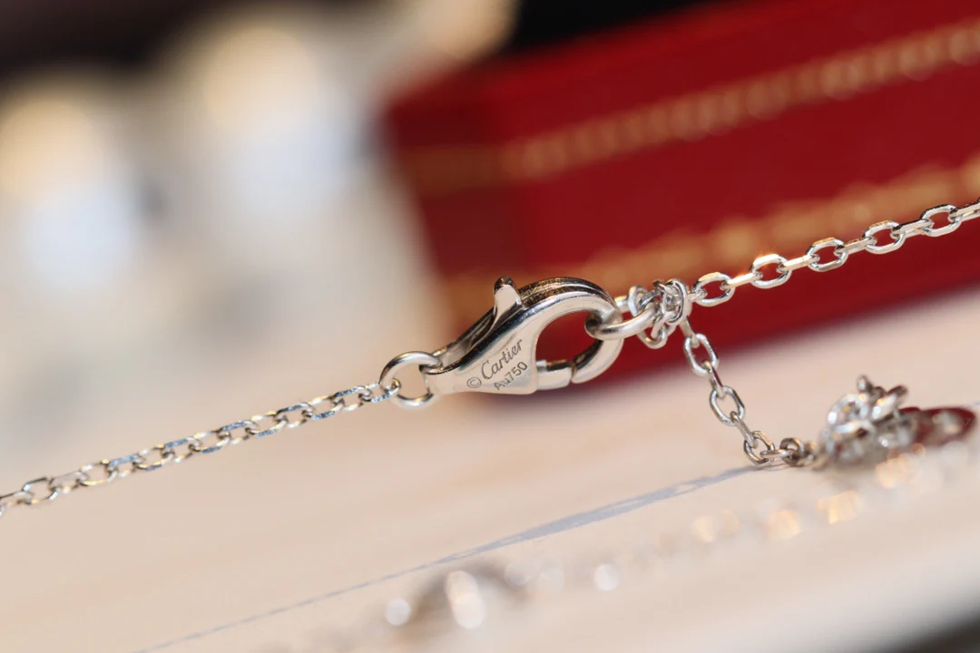 Колье Cartier с 20 бриллиантами