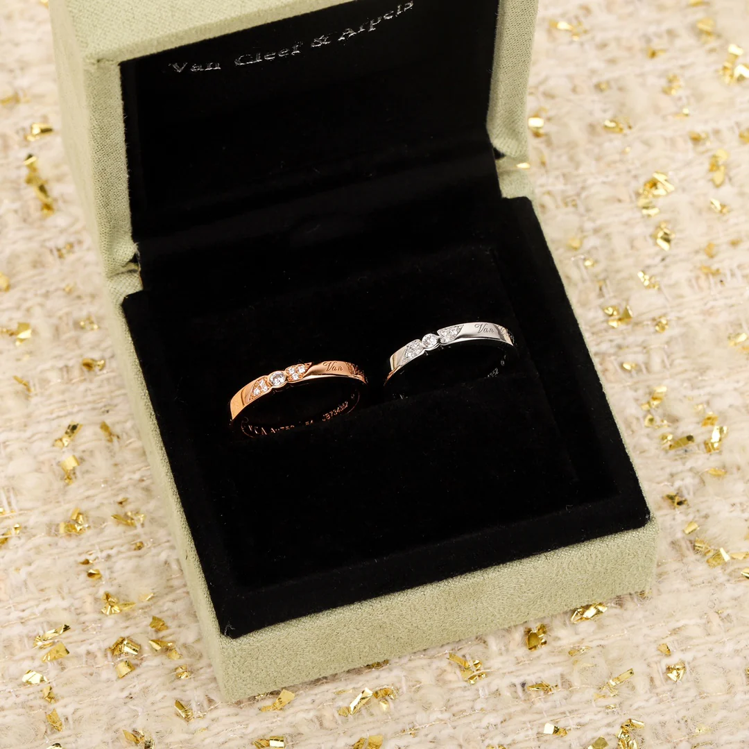 Ван Век - Кольцо 026