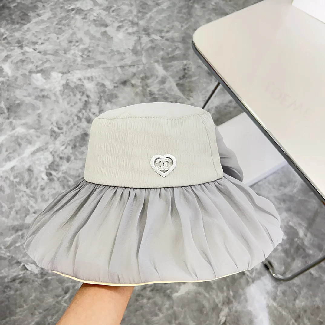 Новая элегантная шелковая шляпа от солнца Chanel 2024 с бантом - серая.