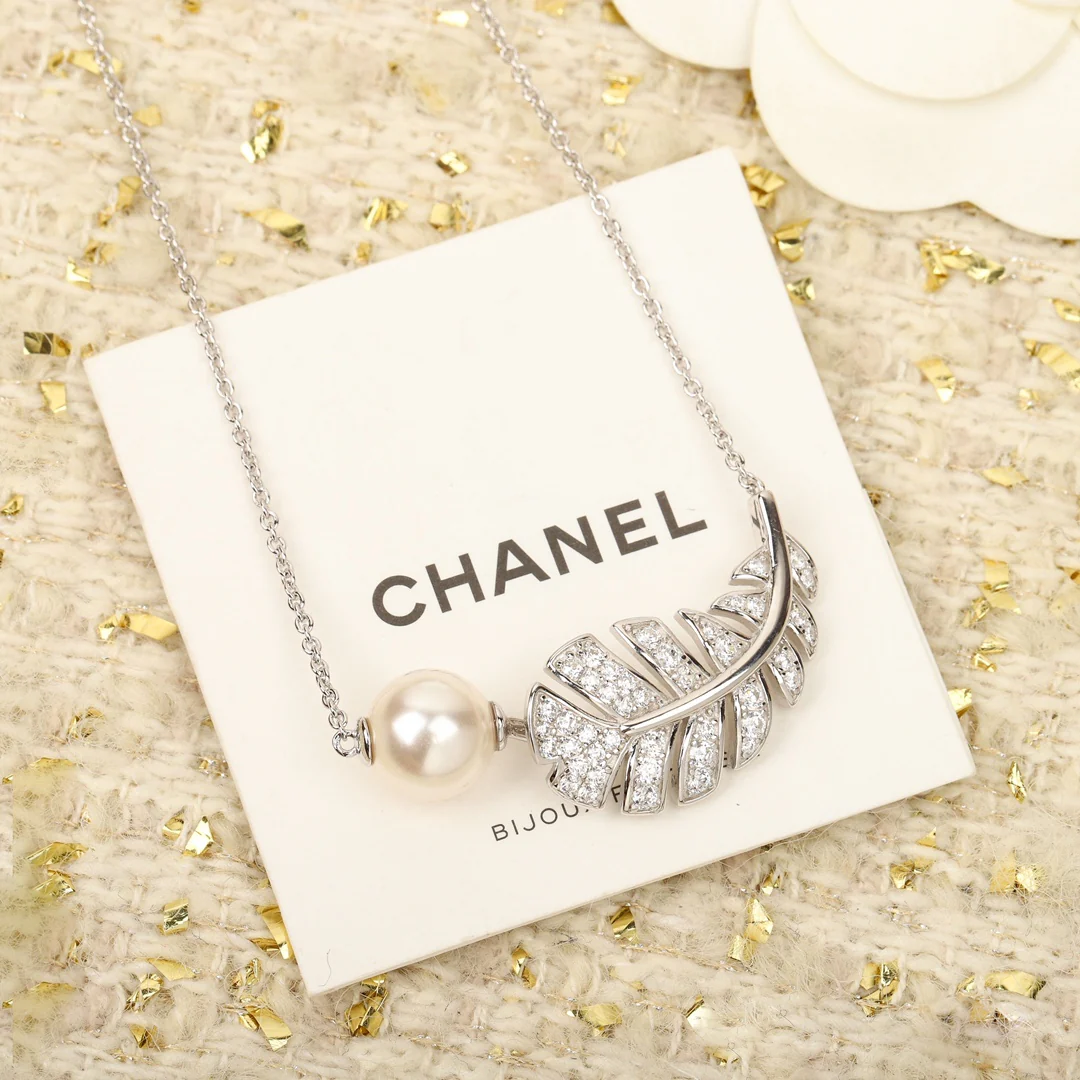 Chanel - Колье 394