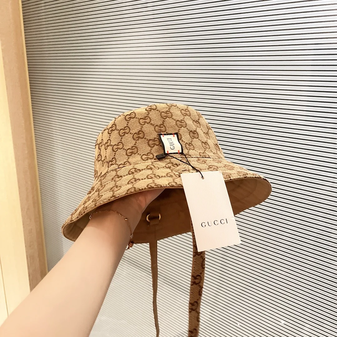 Панама Gucci с монограммой (такая же, как в бутиках) - двусторонняя