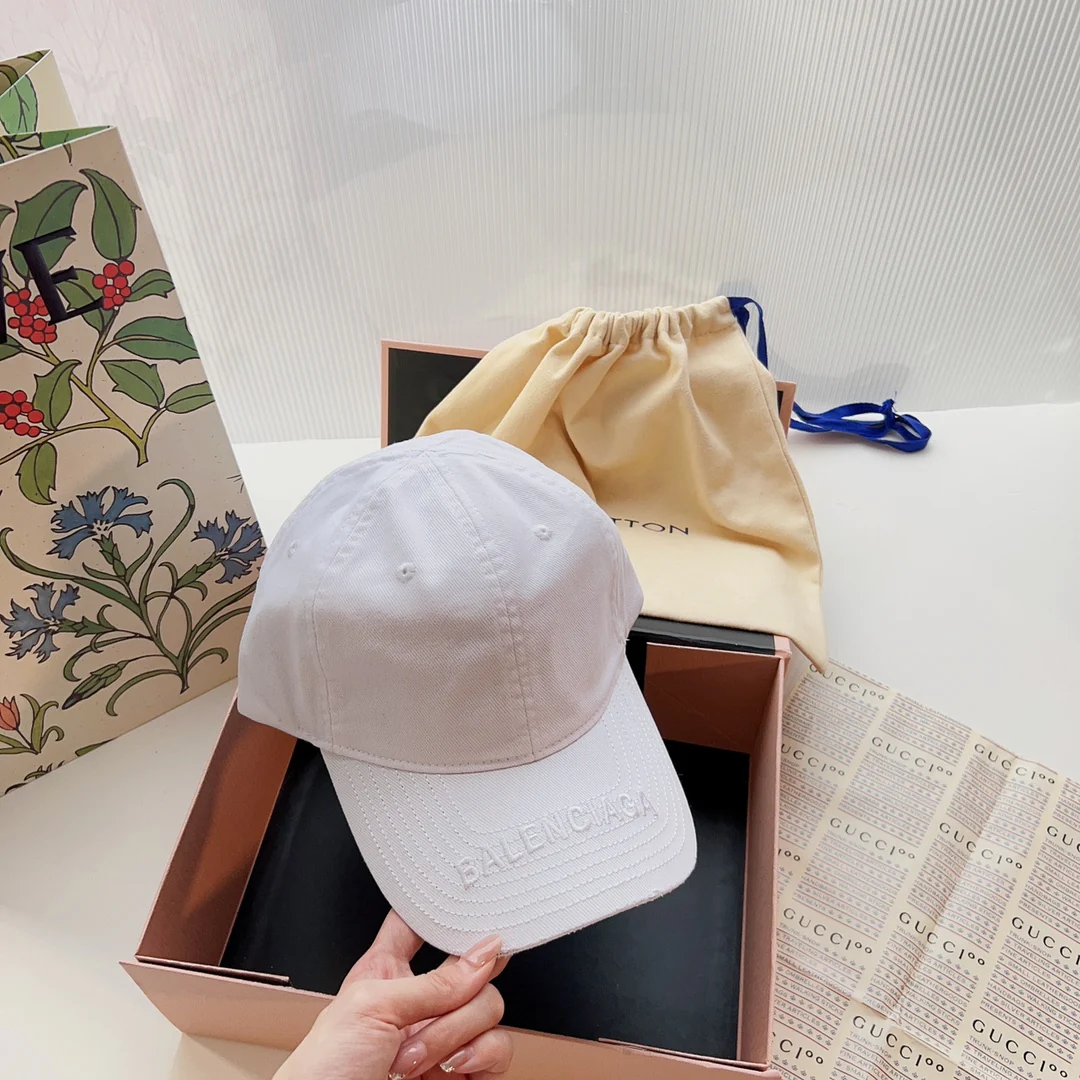 Бейсболка Balenciaga