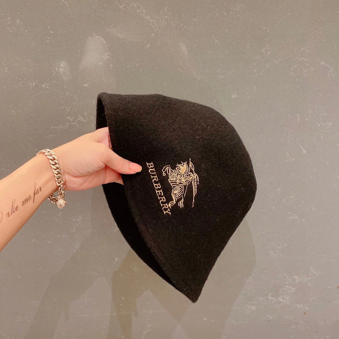 Шерстяная рыбацкая шляпа Burberry - черная