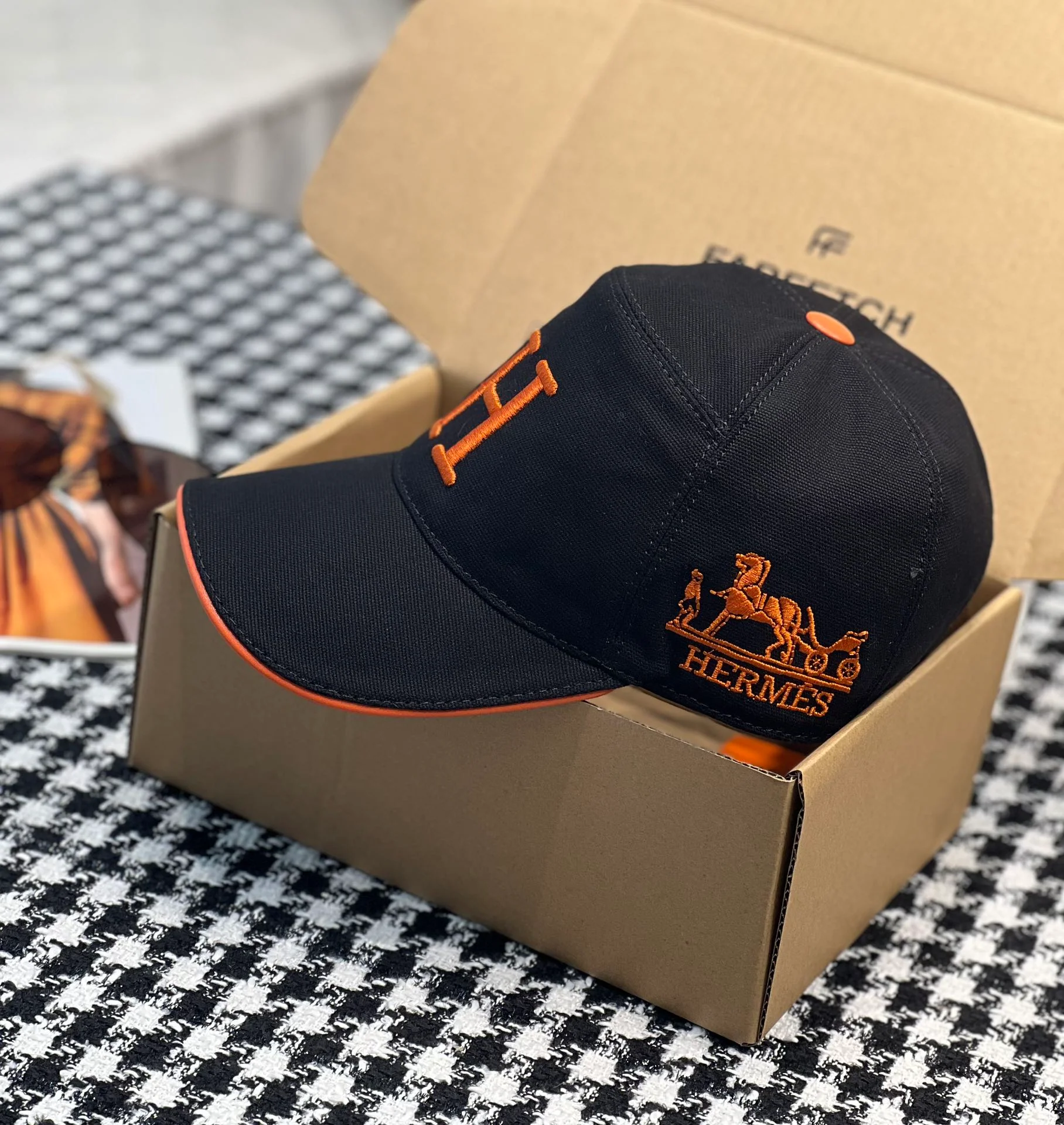 Бейсболка Hermes Big H - черная