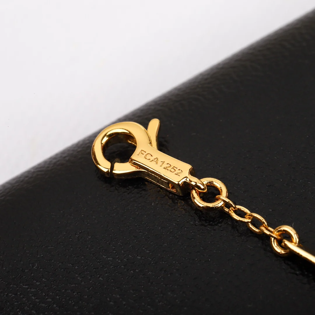 Celine - Колье 070