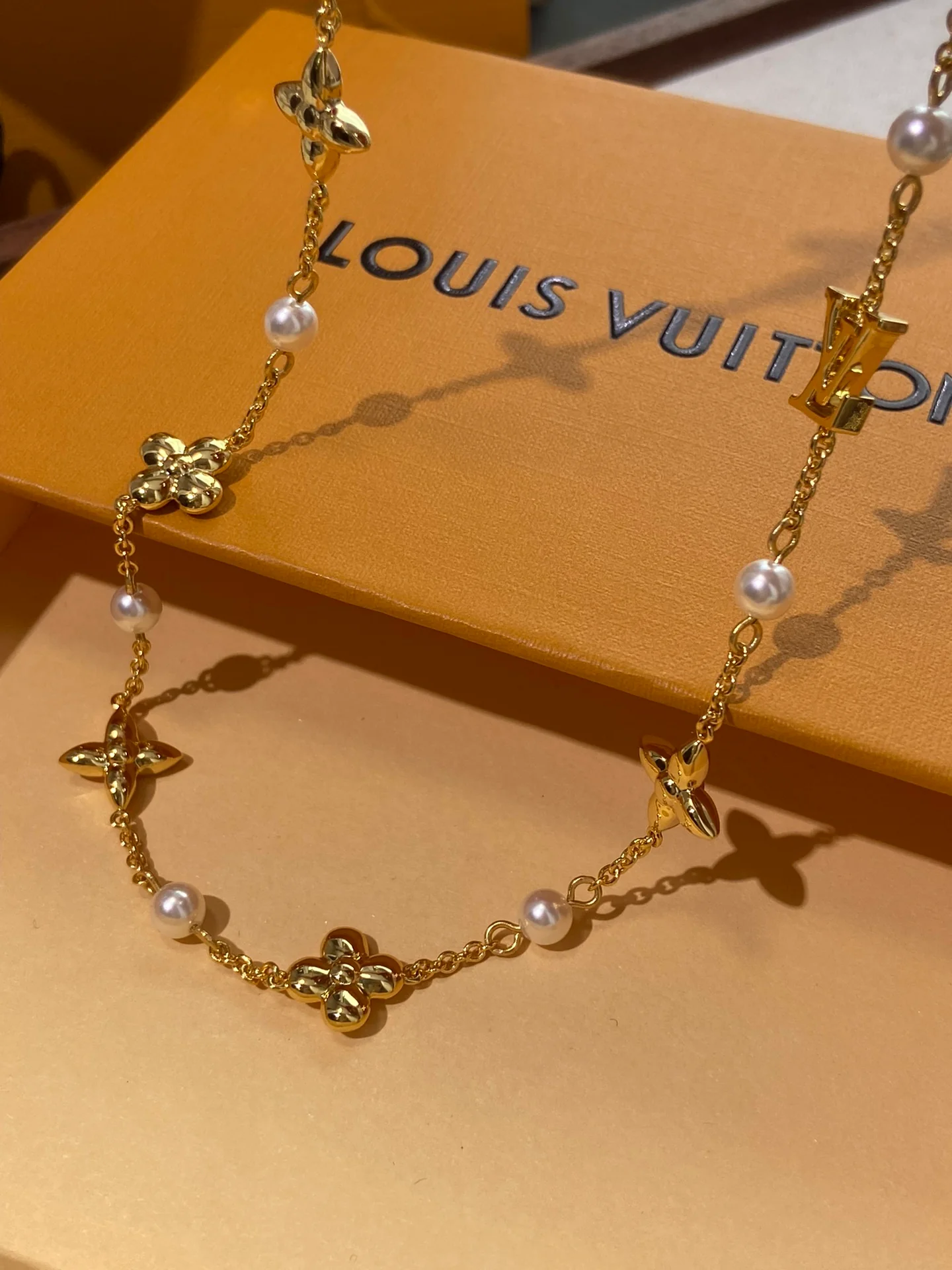 LV-Ожерелье 073