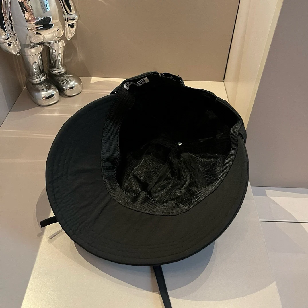 Miu Miu - Новая солнцезащитная шляпа с бантом - Черная