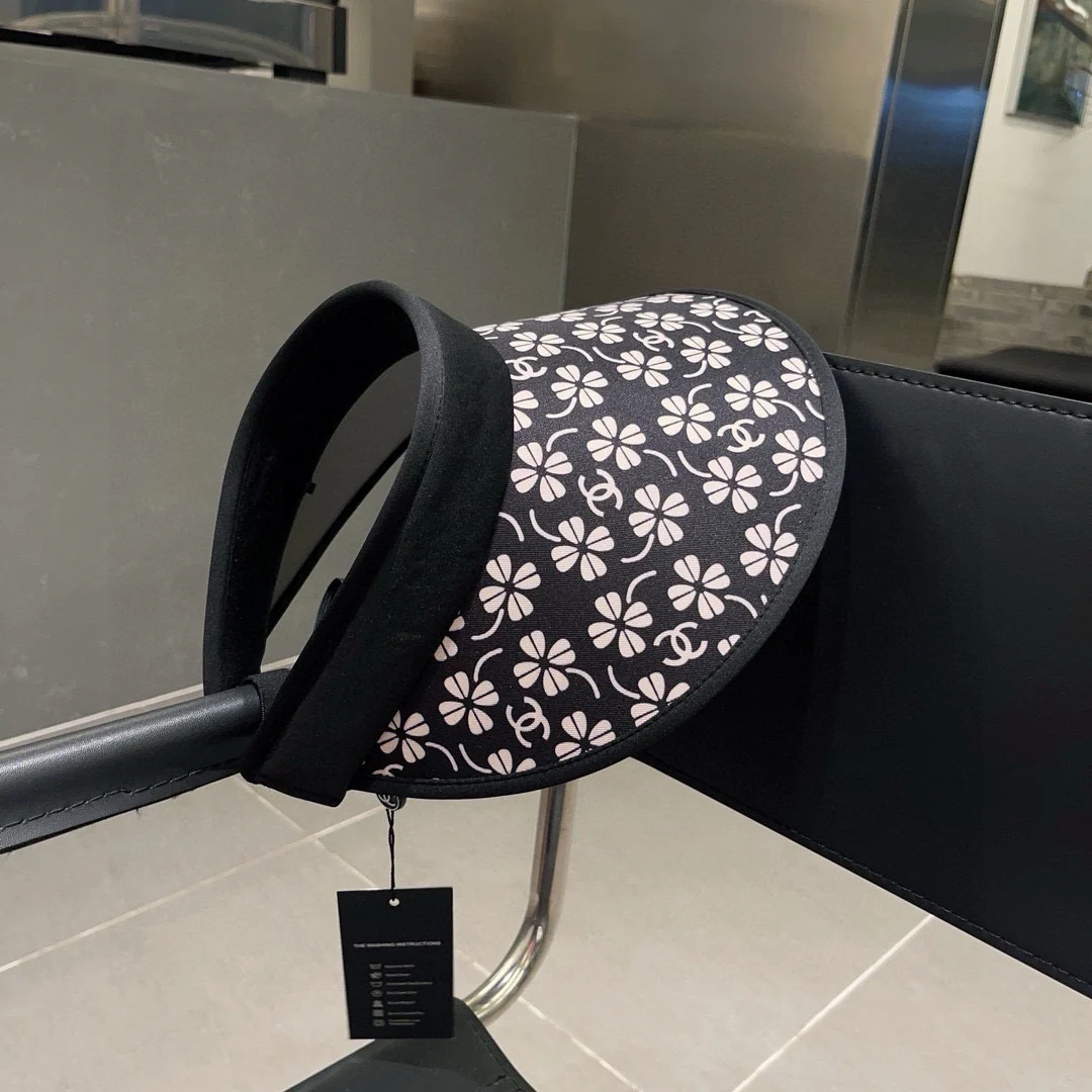 Шляпа Chanel Lucky Grass от солнца