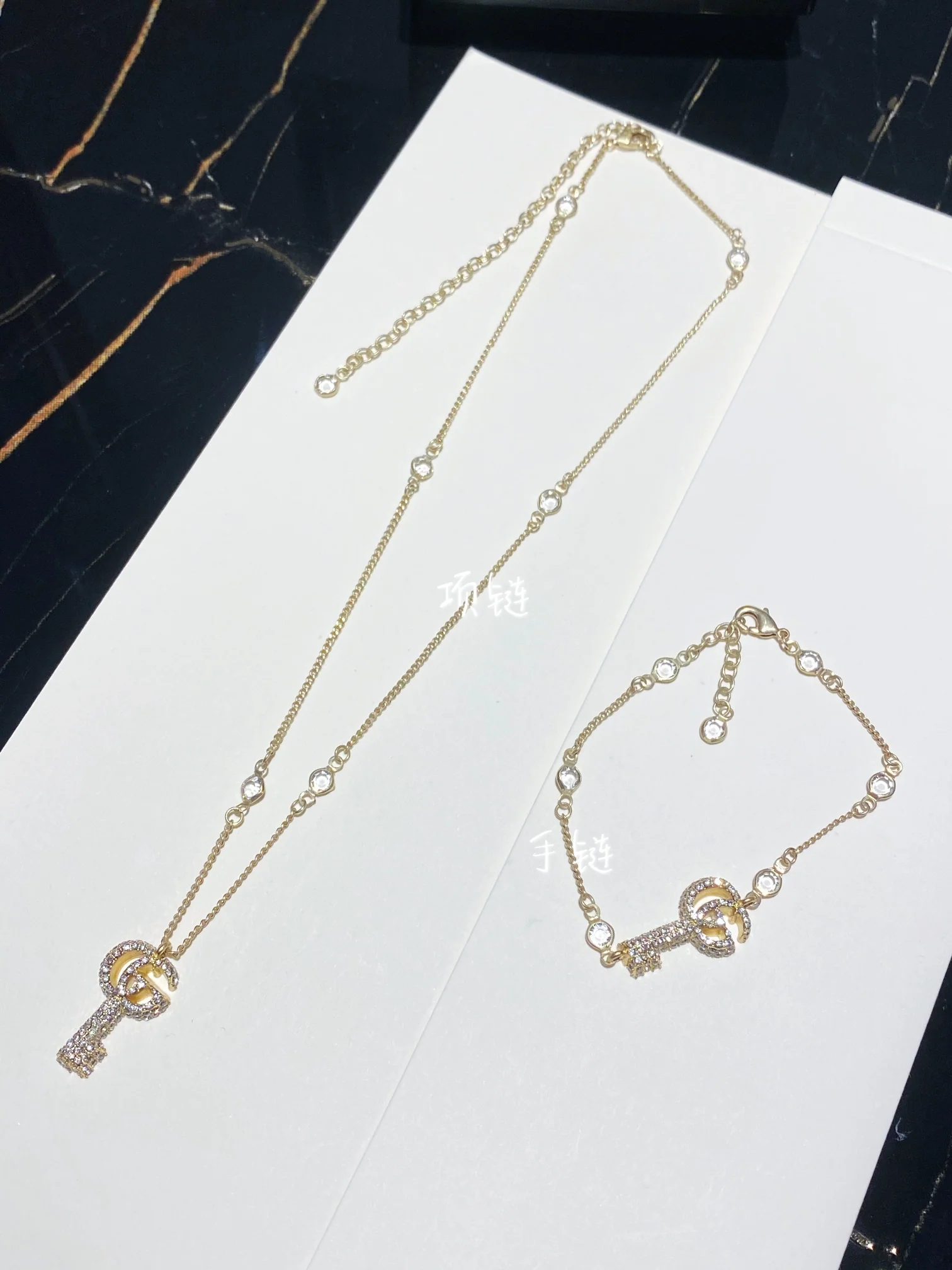 Gucci - Колье 038