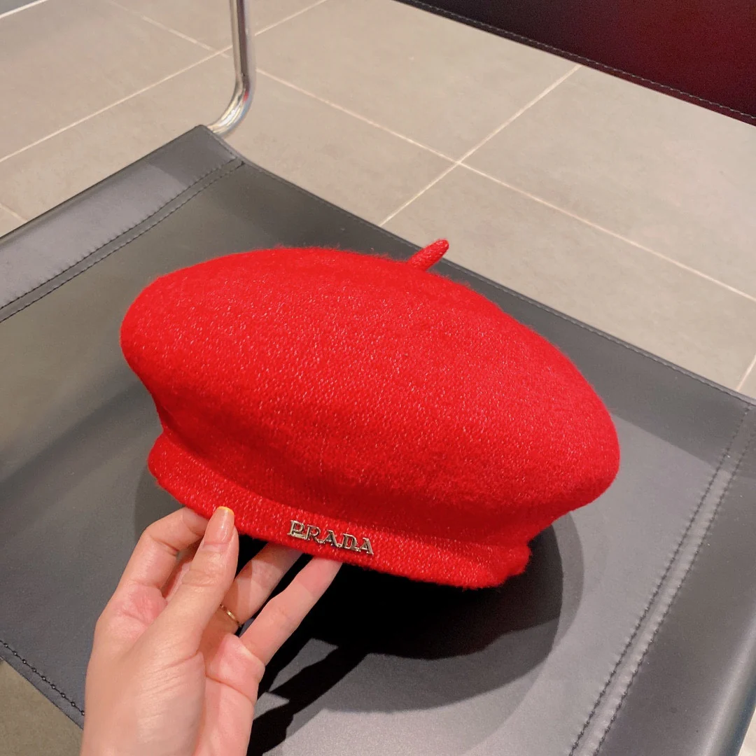 Prada - Вязаный берет - Красный