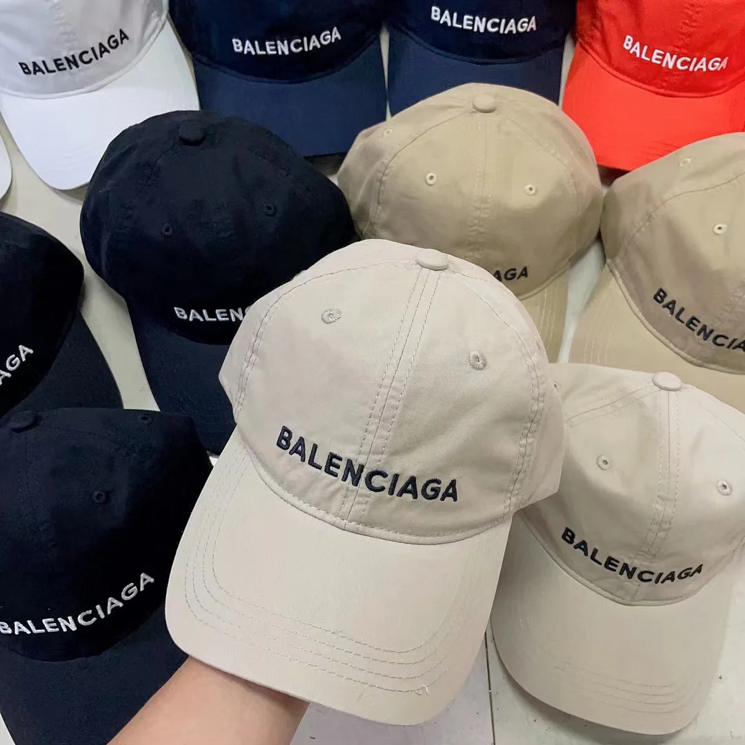 Бейсболка Balenciaga с вышивкой - 4