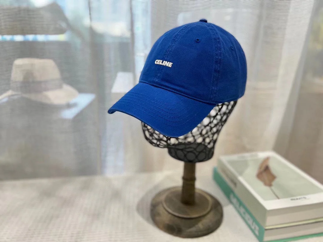 Разноцветная бейсболка Celine