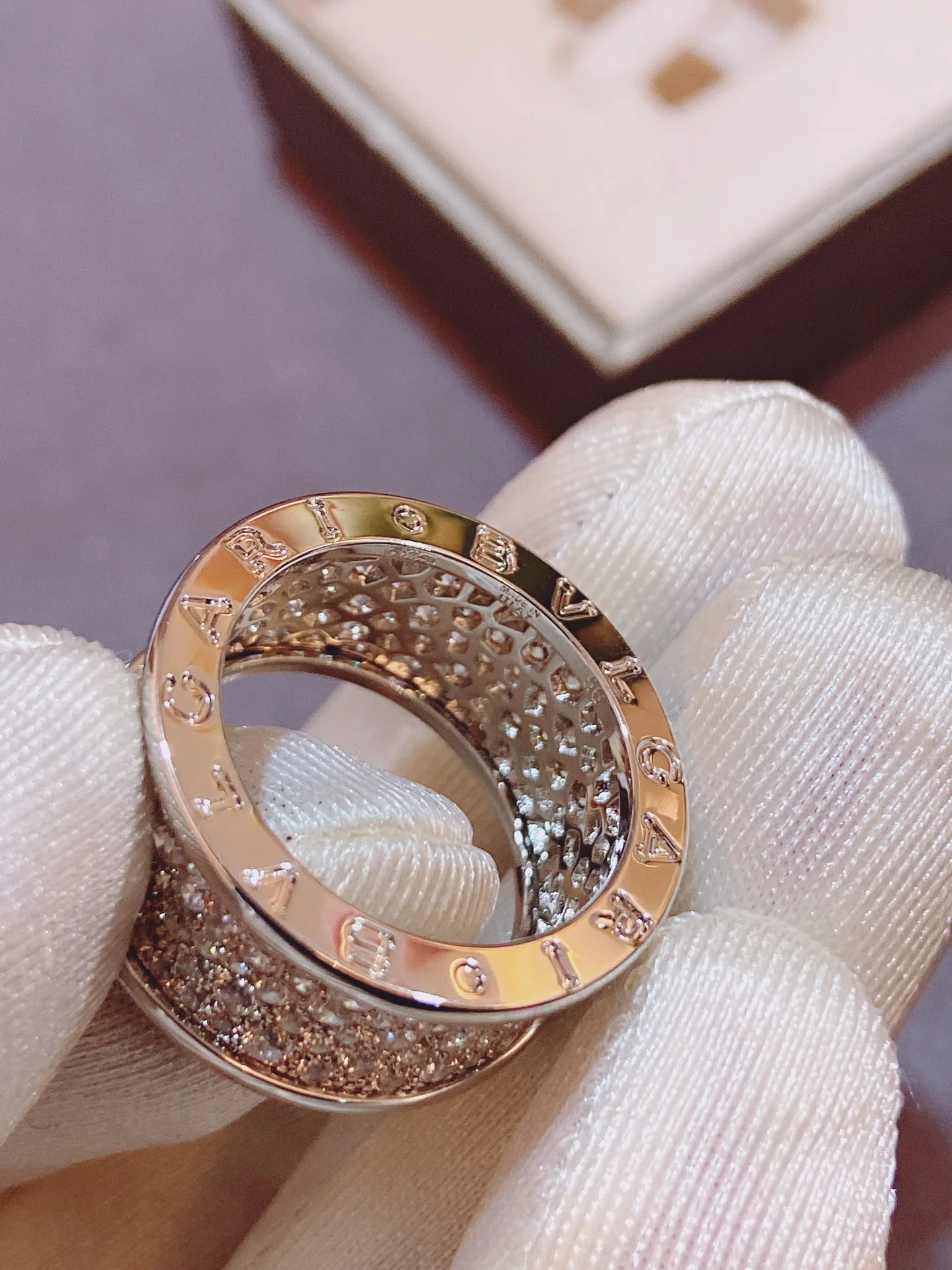 Кольцо Bvlgari 028