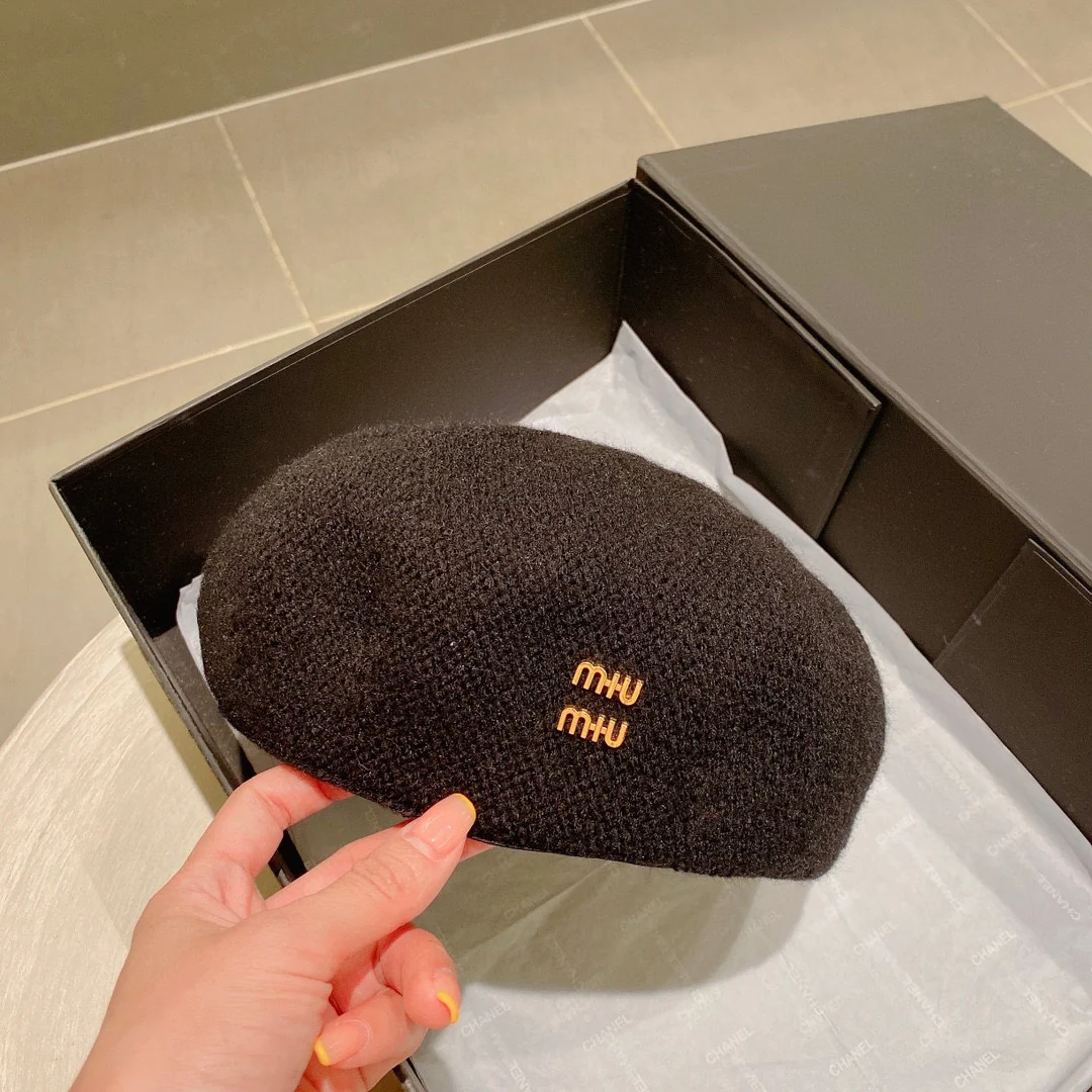 Miu Miu - Береты - Черные - 1