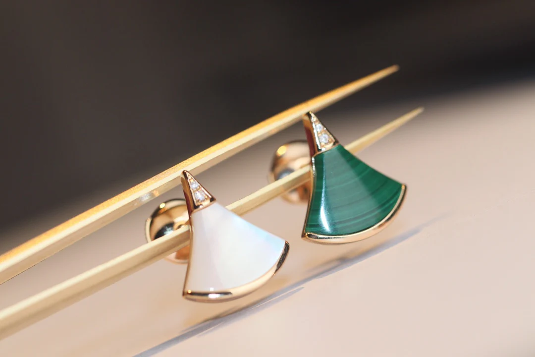 Серьги Bvlgari - 4 шт.