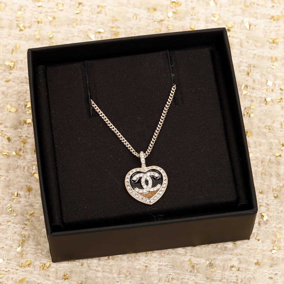 Chanel - Колье 373