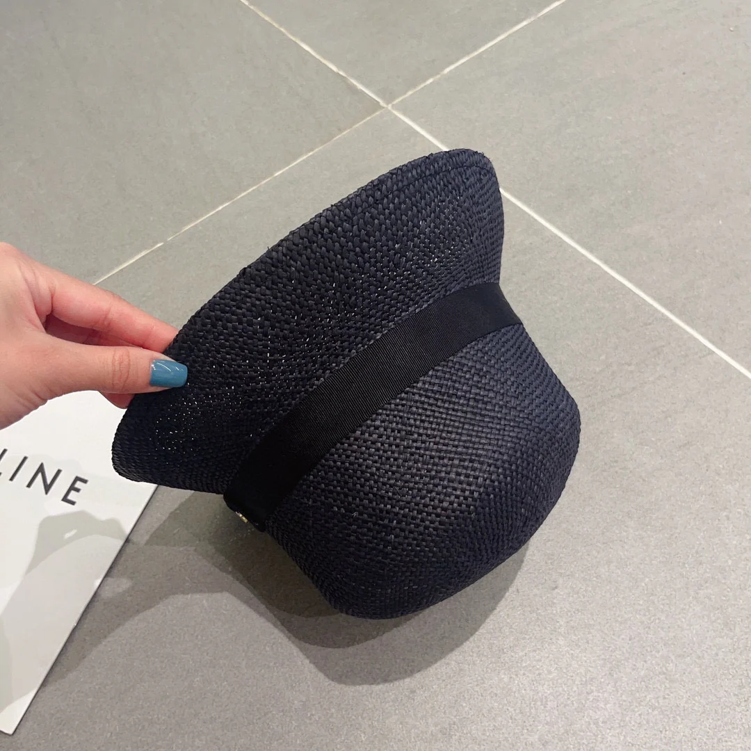 Новые поступления коллекции Gucci весна/осень 2023 — Соломенная шляпа — Черная