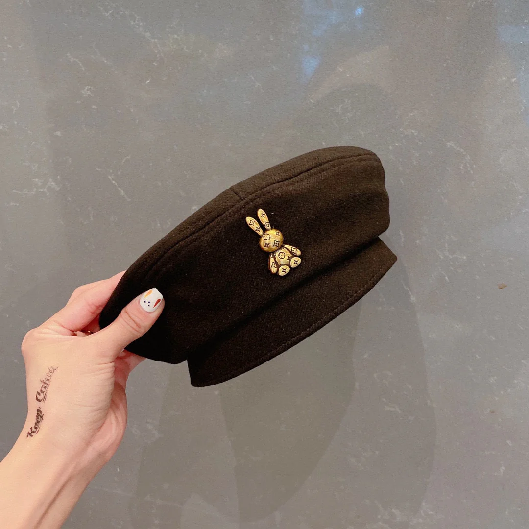 Берет LV ?Зайчик?