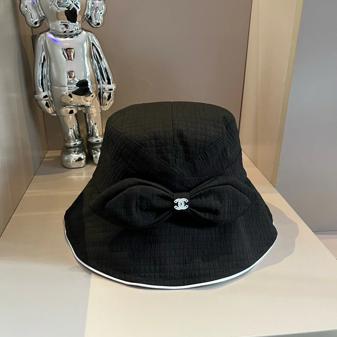 Chanel - Универсальная рыбацкая шляпа из парусины с бантом - Черная