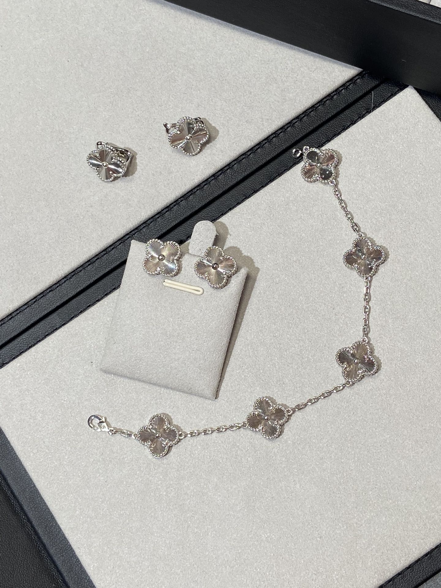 Van Vek - Браслет 009