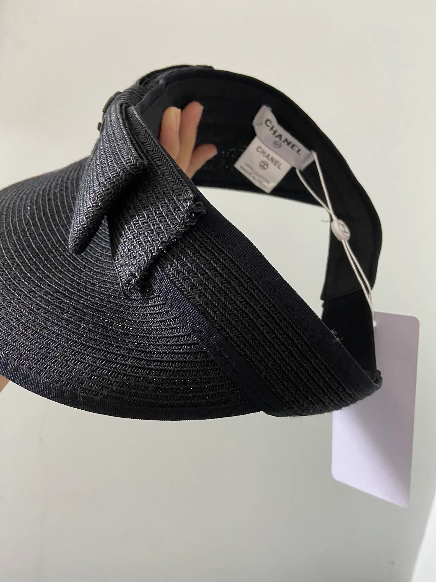 Пляжная шляпа Chanel с плетеным бантом - идеально подходит для пляжа - 1