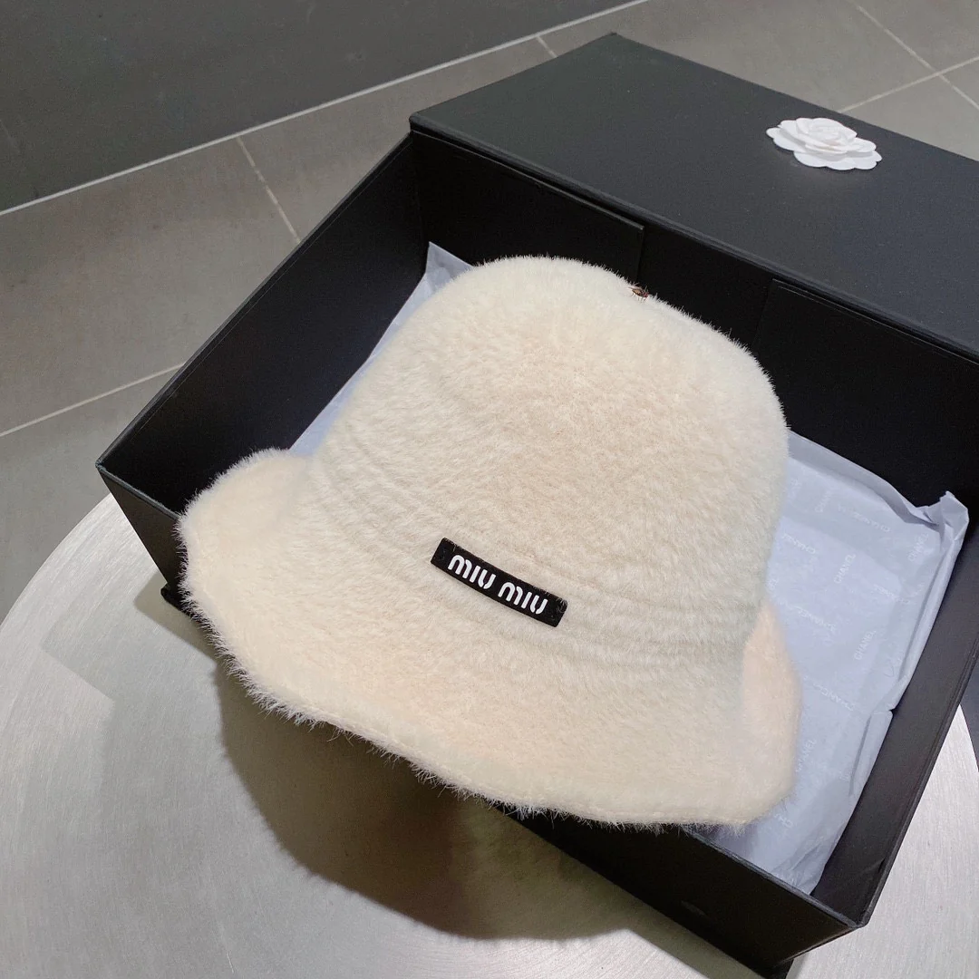 Miu Miu - Рыбацкая шляпа из норки - Белая