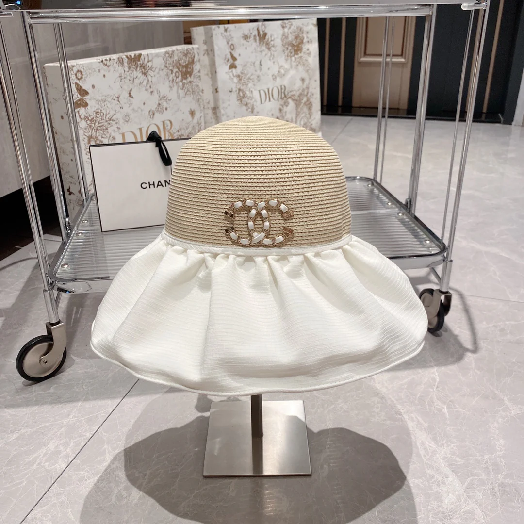 Новинка сезона весна/лето 2023 от Chanel - Соломенная шляпа - Солнцезащитная шляпа - Белая