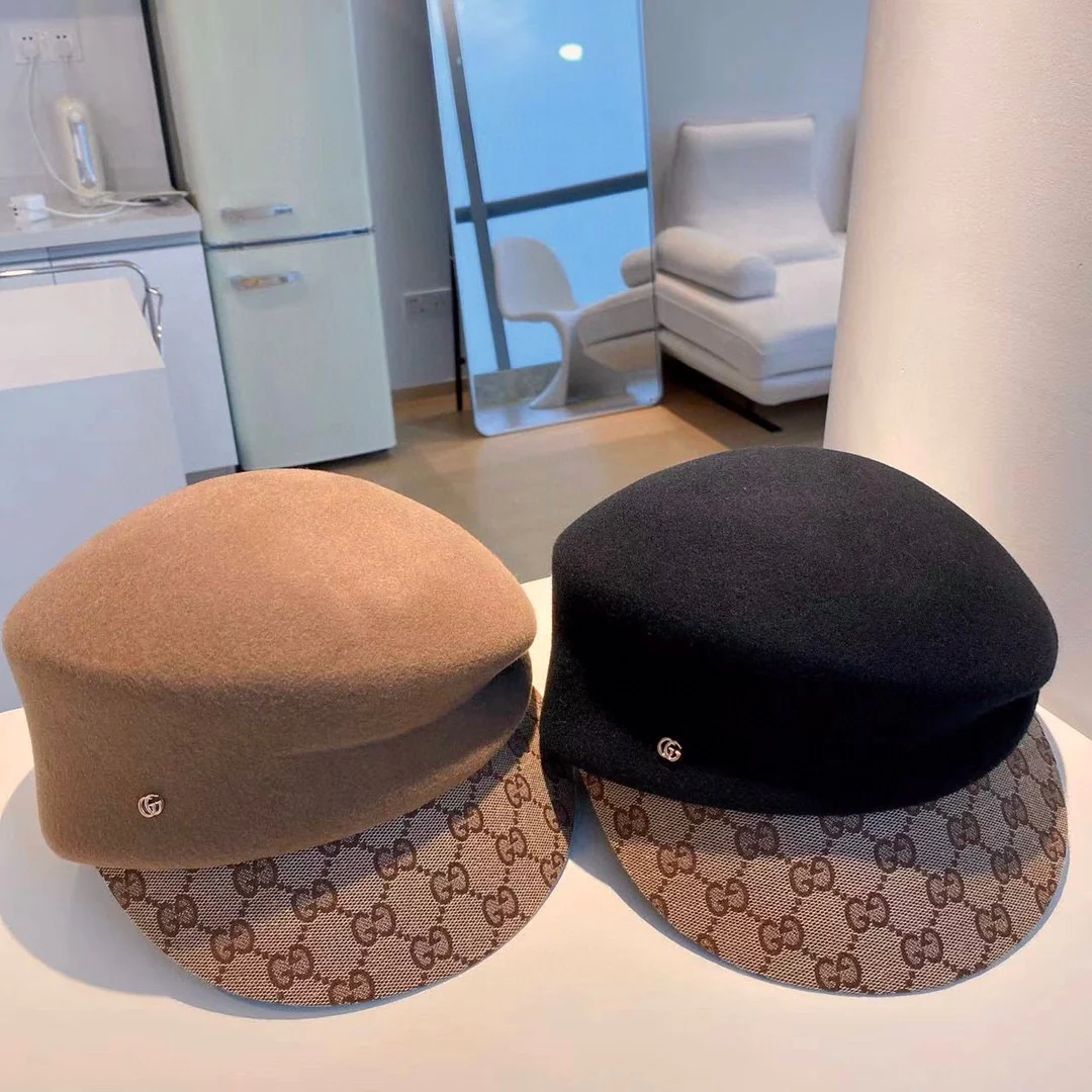 Miu Miu - Черная бейсболка