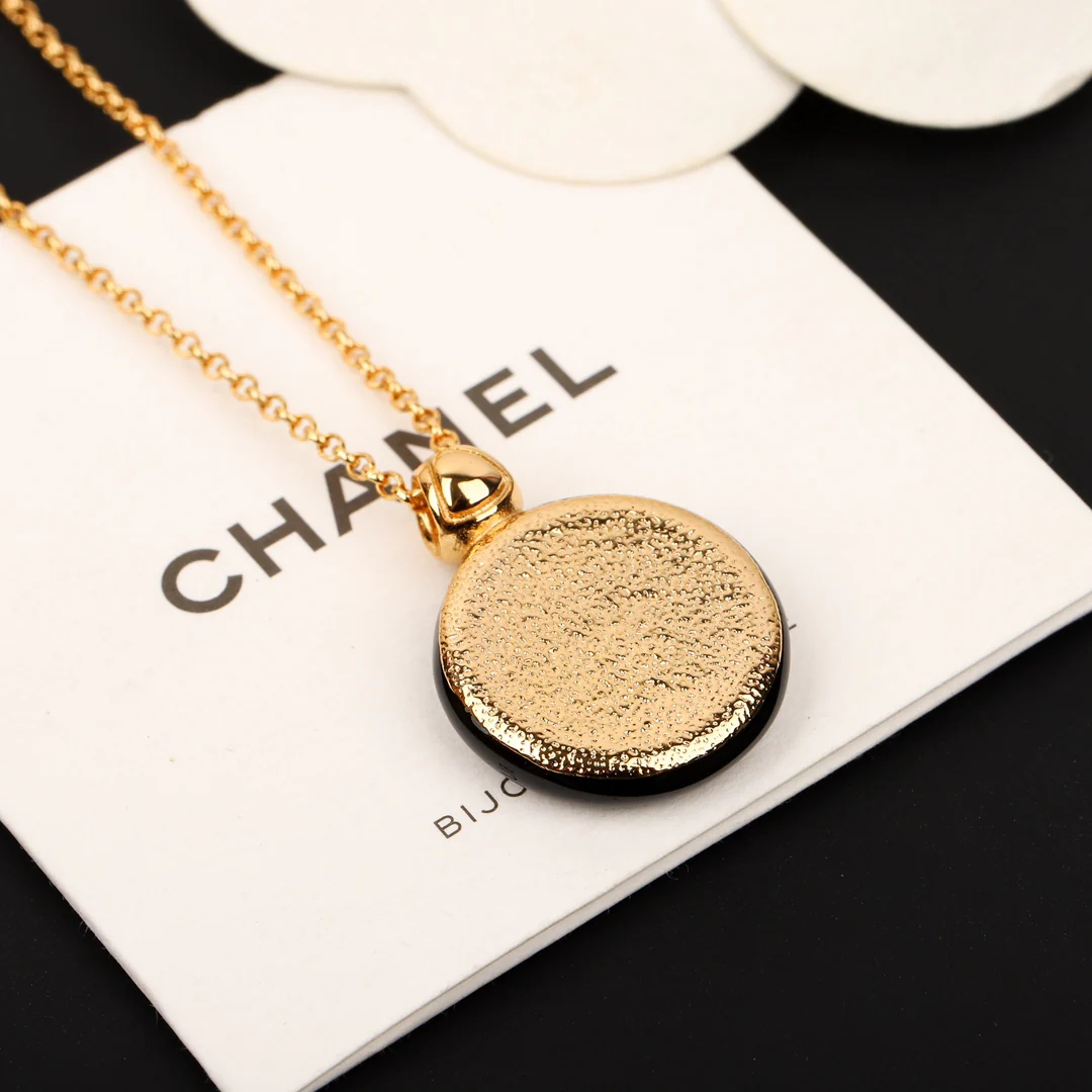 Chanel - Колье 497