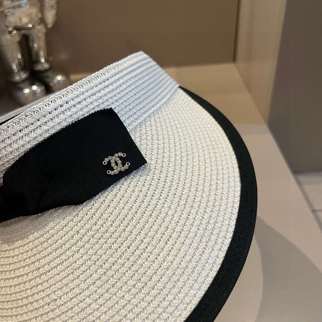 Chanel - Элегантная шляпа от солнца с бантом - Белая