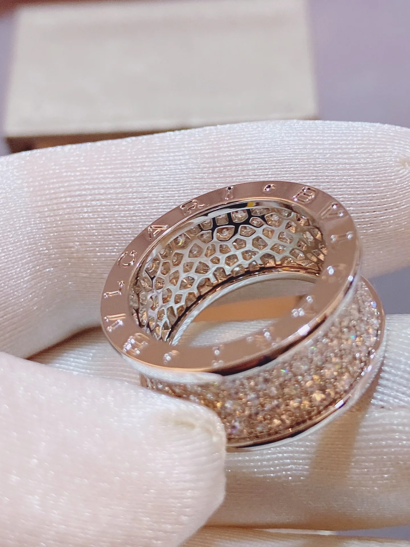 Кольцо Bvlgari 028