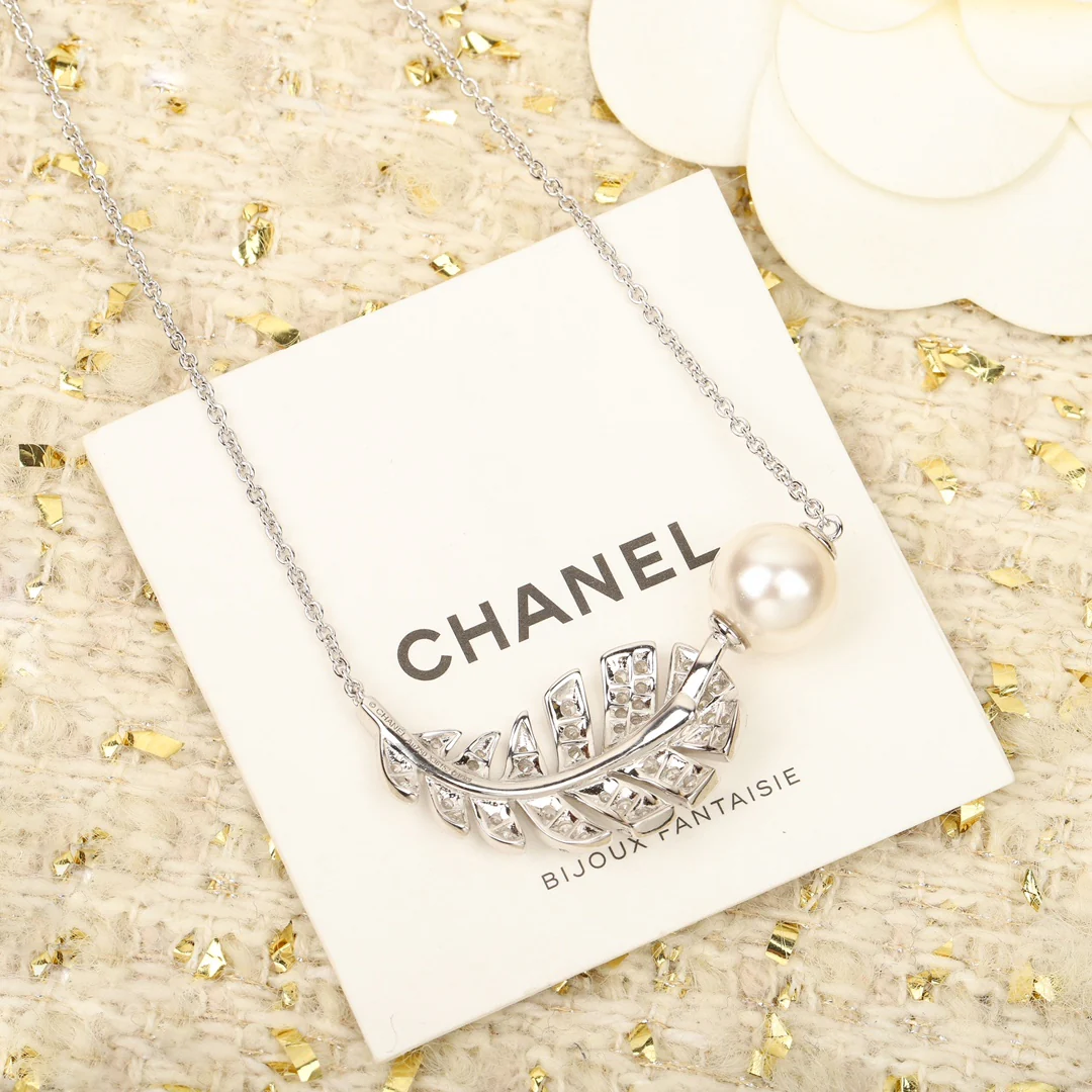 Chanel - Колье 394