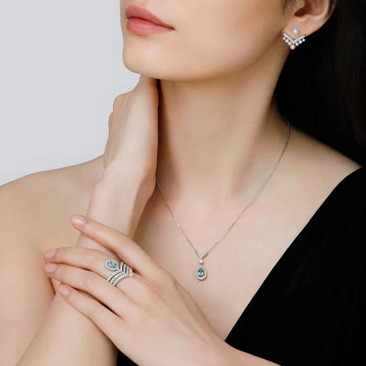 Колье Chaumet 050