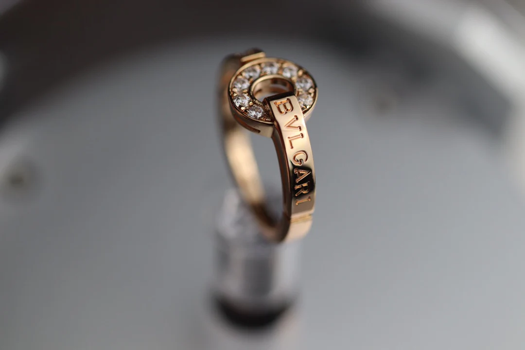 Кольцо Bvlgari 005