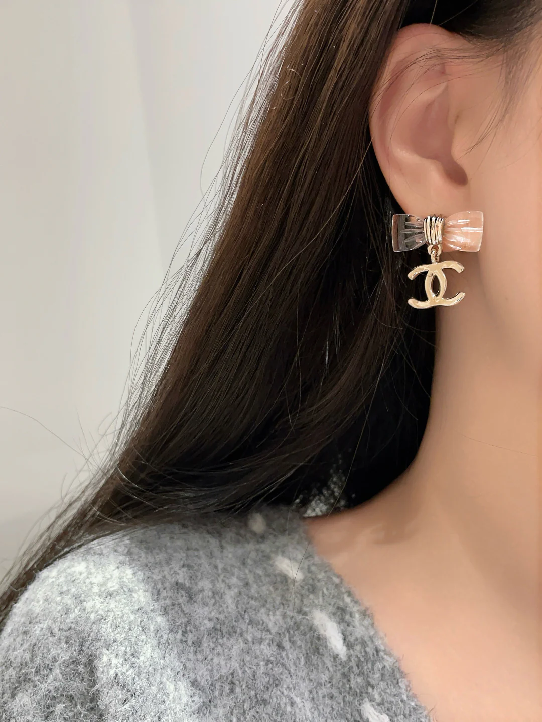 Chanel - Серьги-бантики (25 пенсов)