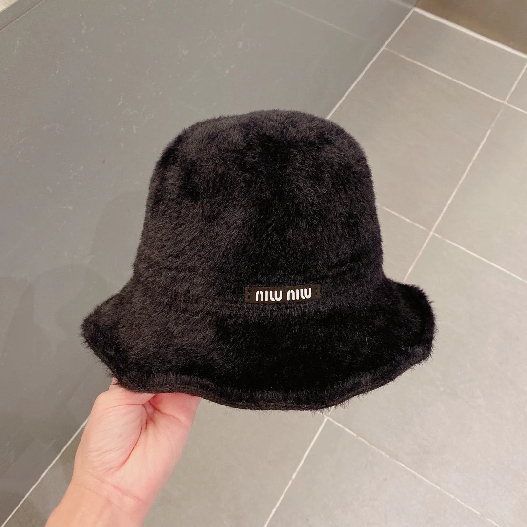 Miu Miu - Рыбацкая шляпа из норки - Черная