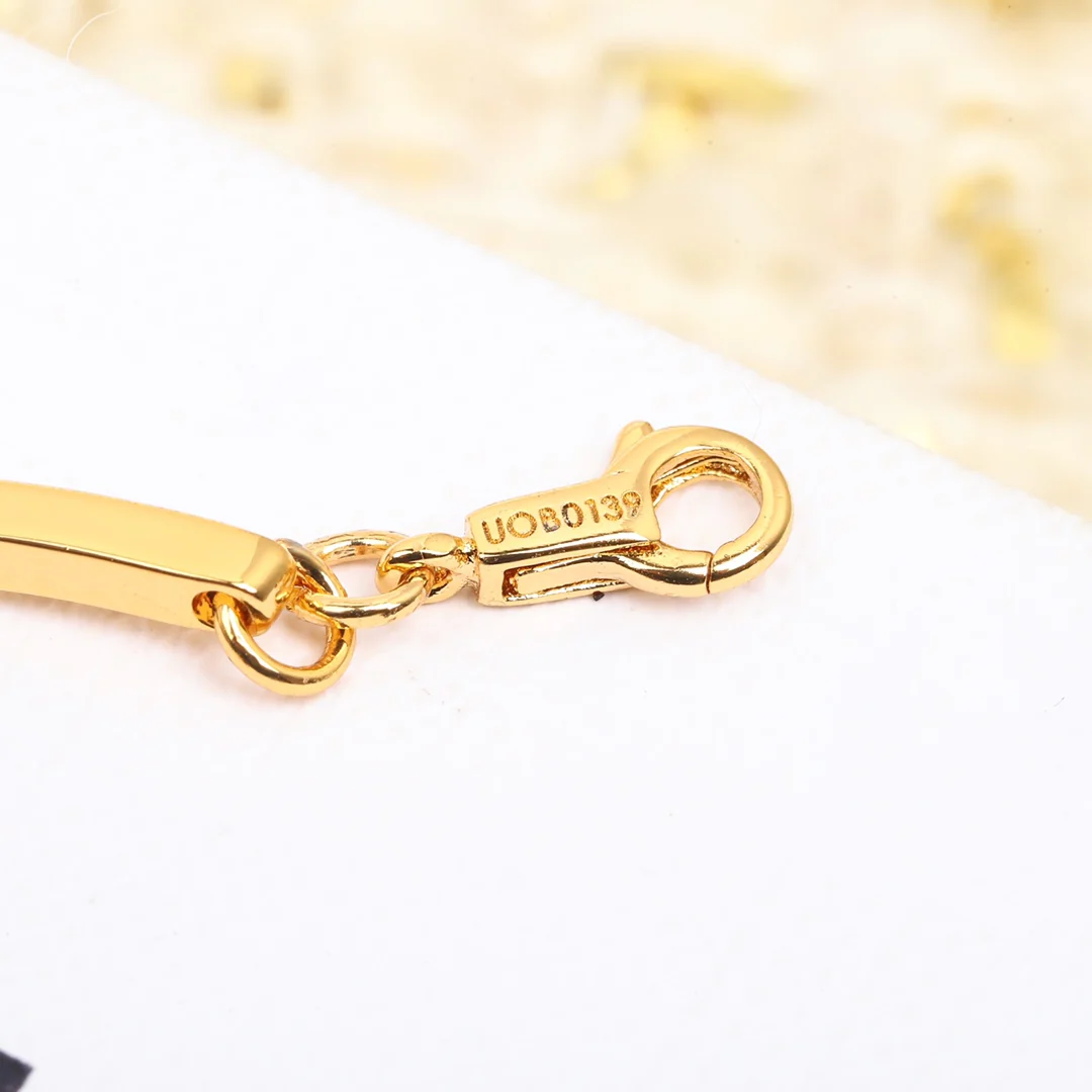 Браслет Celine 009