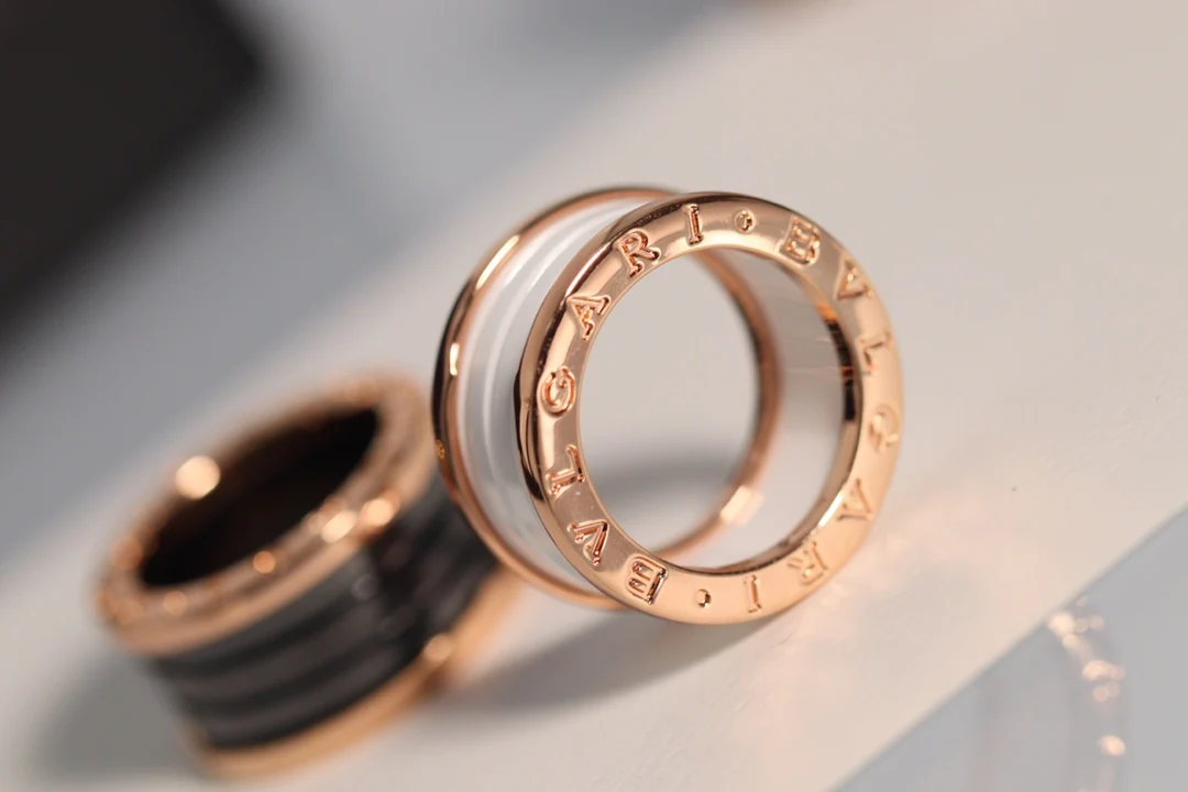 Кольцо Bvlgari 033