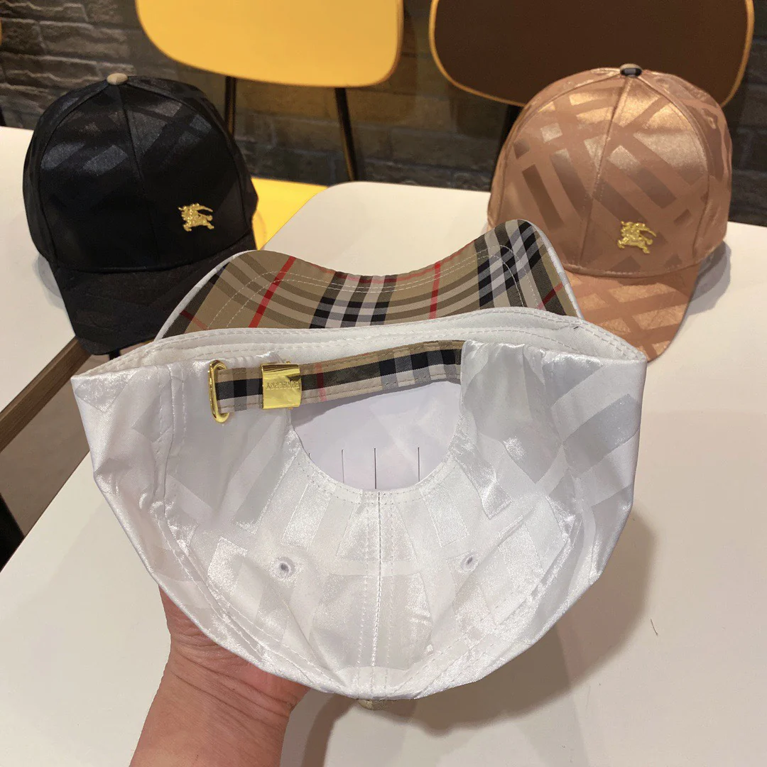 Burberry - Полосатая бейсболка