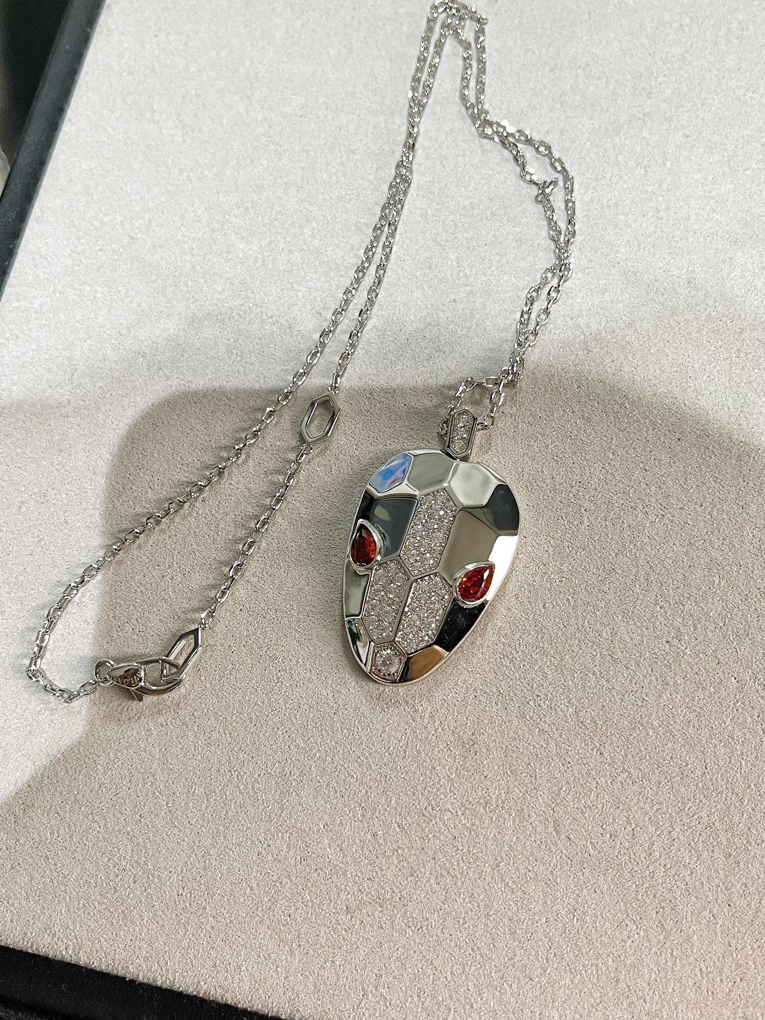 Bvlgari - Колье 070