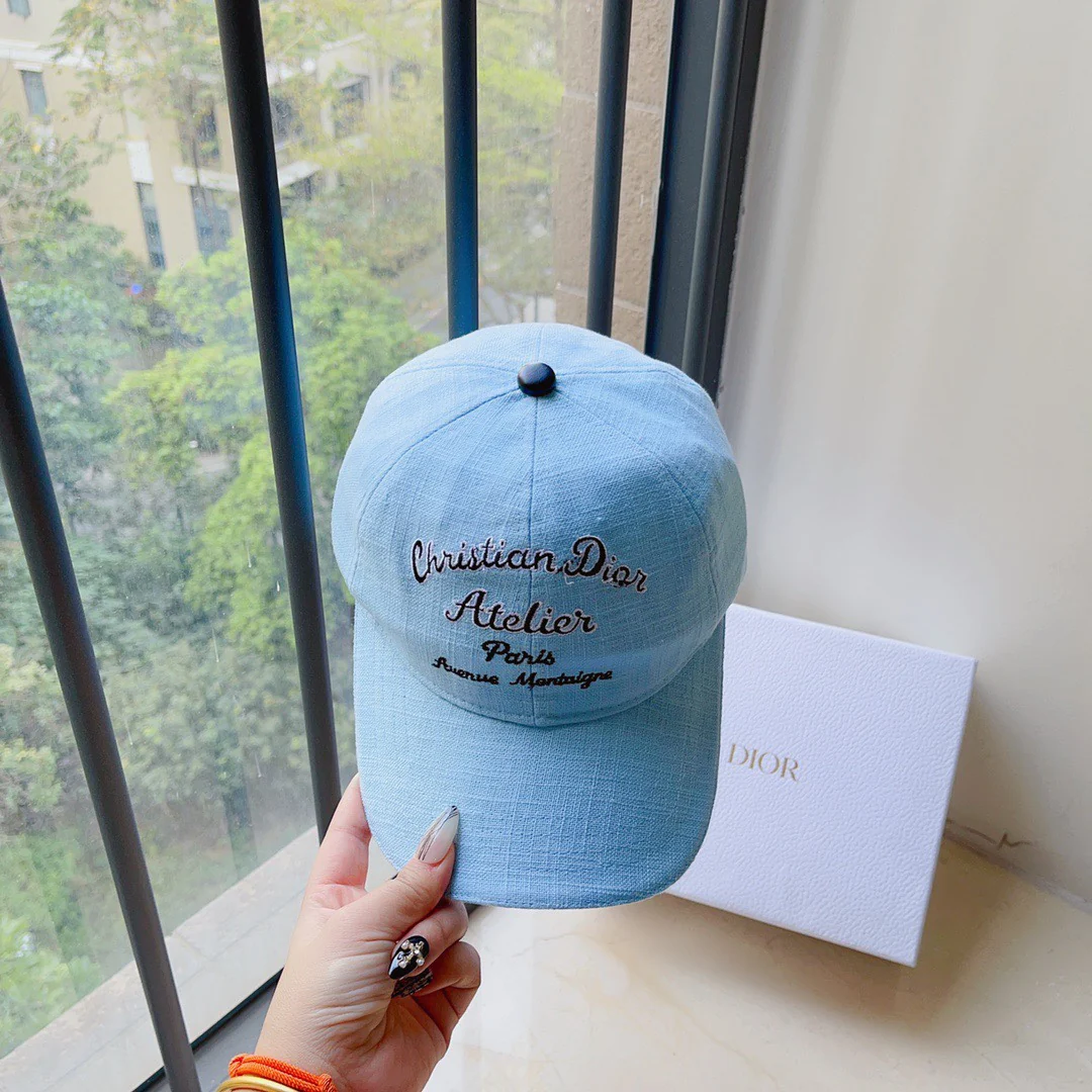 Льняная бейсболка Dior с вышитыми буквами - светло-голубая