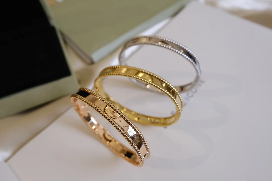 VCA-Браслет-4