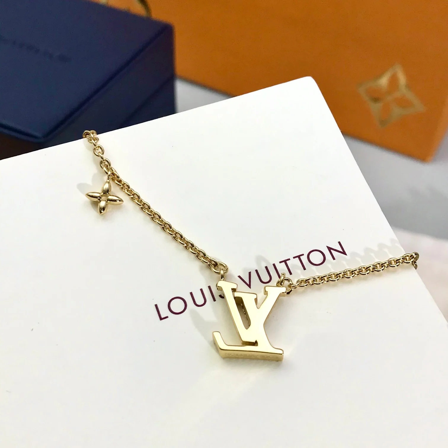 LV-Ожерелье 018