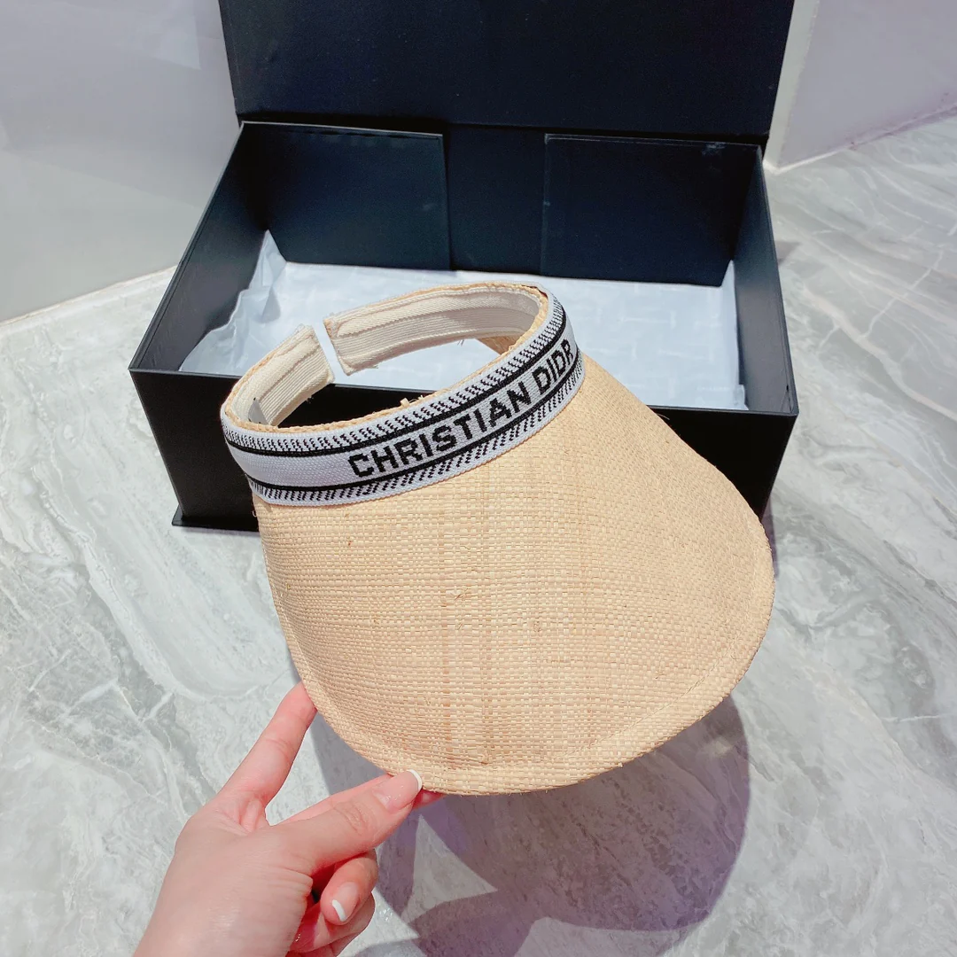 Соломенная шляпа Dior