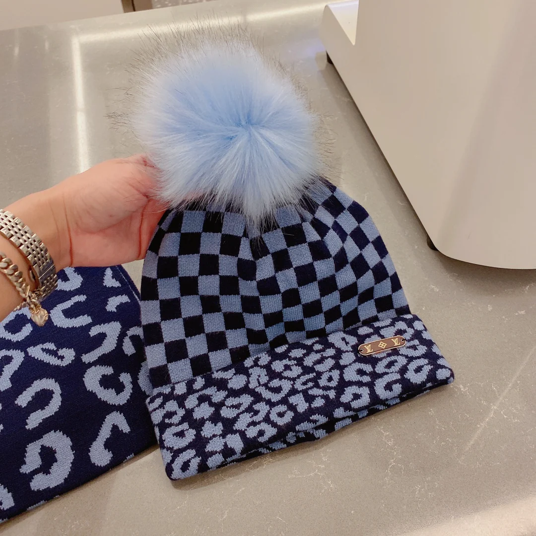 Шапка LV Damier Beanie - черная