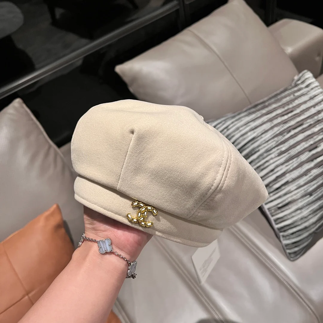Новейший берет Chanel 2022 года