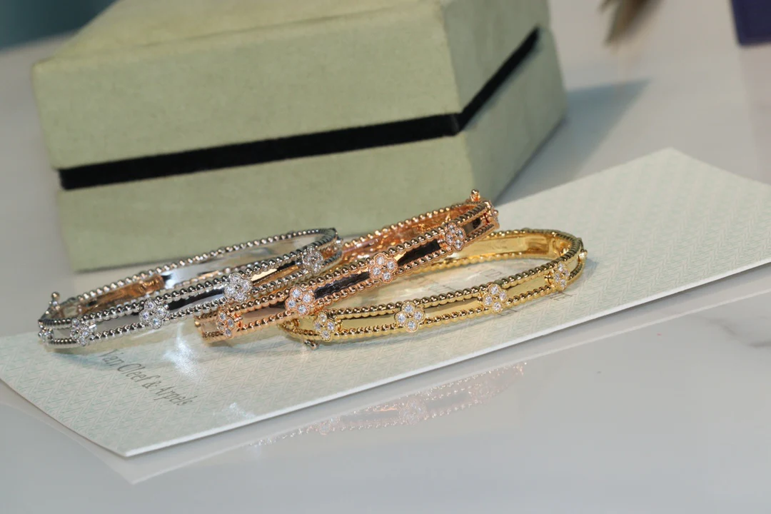 VCA-Браслет-2