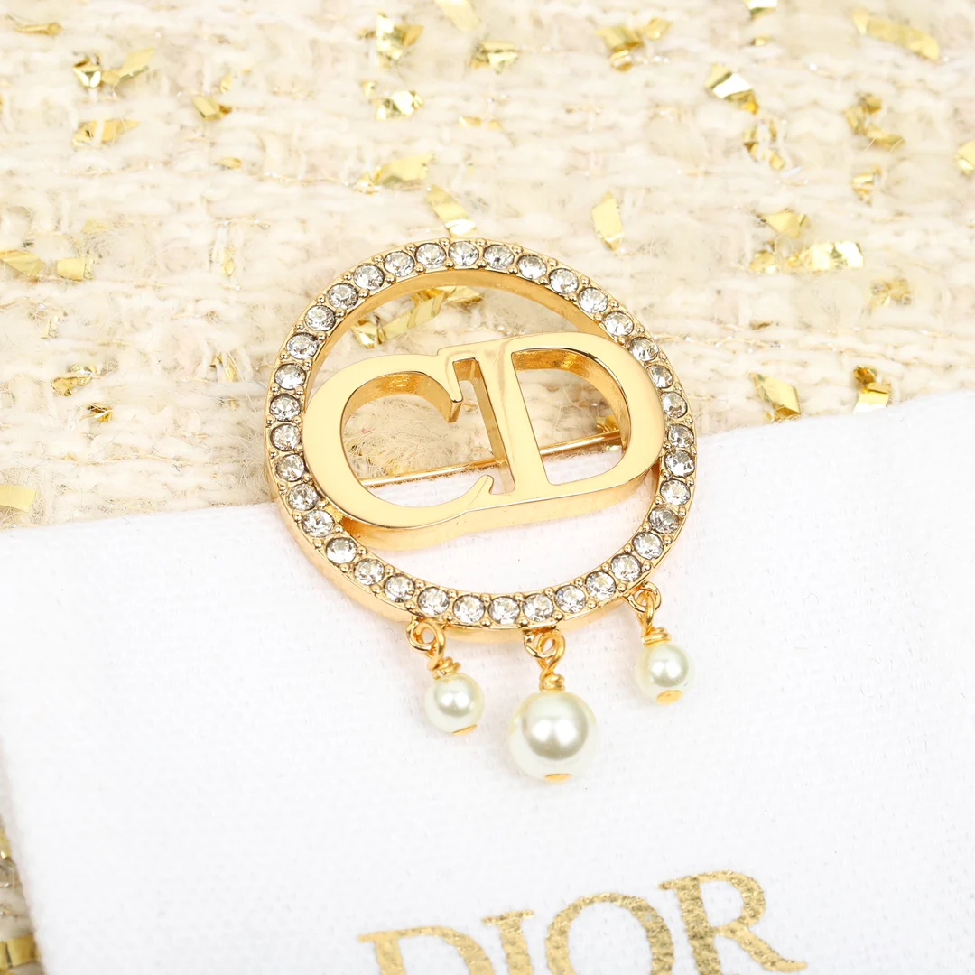Брошь Dior 006